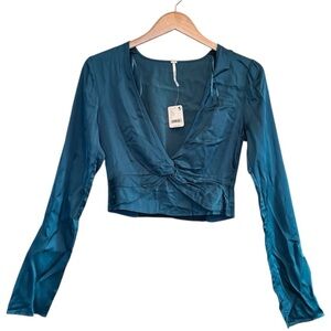 🌈 6/$60 NWT Free People Size Large Cropped Top Satin Teal Know Front Long Sleeve